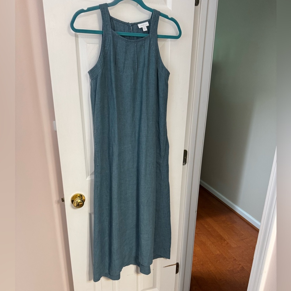 Jjill linen small
Petite maxi dress. Like new, pockets